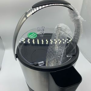 Insulated Ice Bucket with Scoop